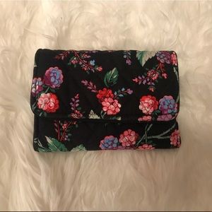 New Never Used Vera Bradley Berry Wallet